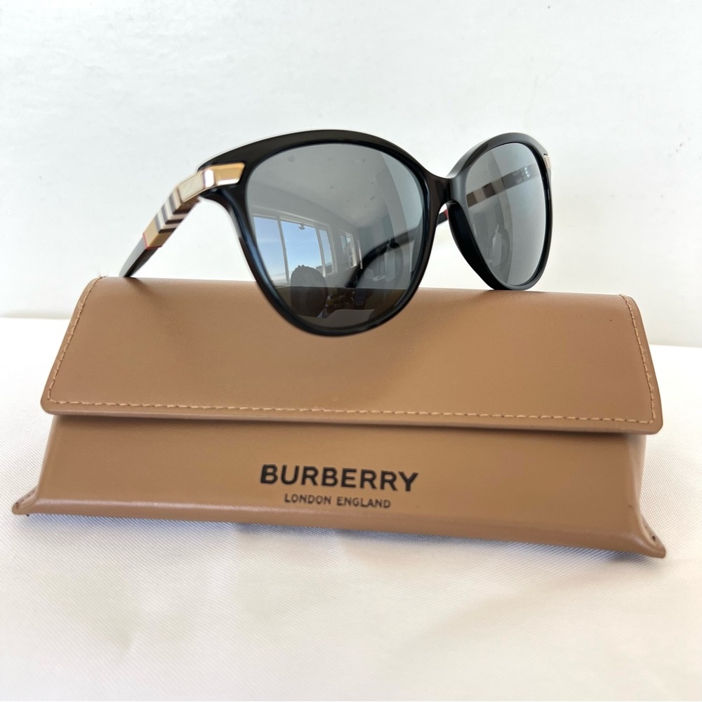 BURBERRY Italy B 4216 3001/T3 Cat Eye Full Rim Black w Strips Frame Glasses - Picture 3 of 13
